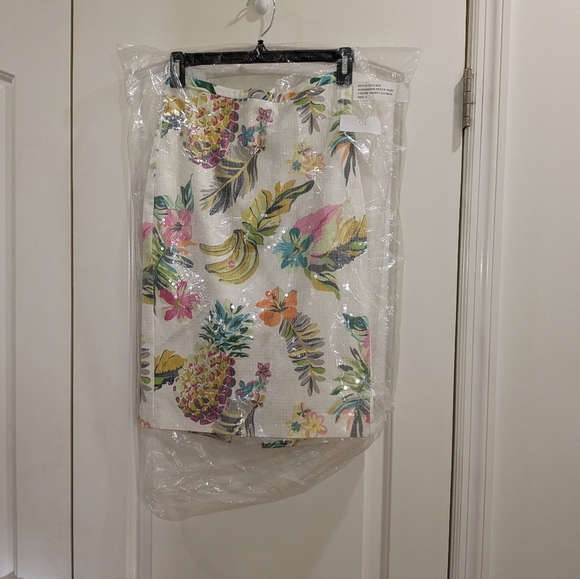 9. NWT LE SUPERBE SUPER SHINE PENCIL SKIRT IN TROPICAL CALI SHINE - Picture 7 of 7
